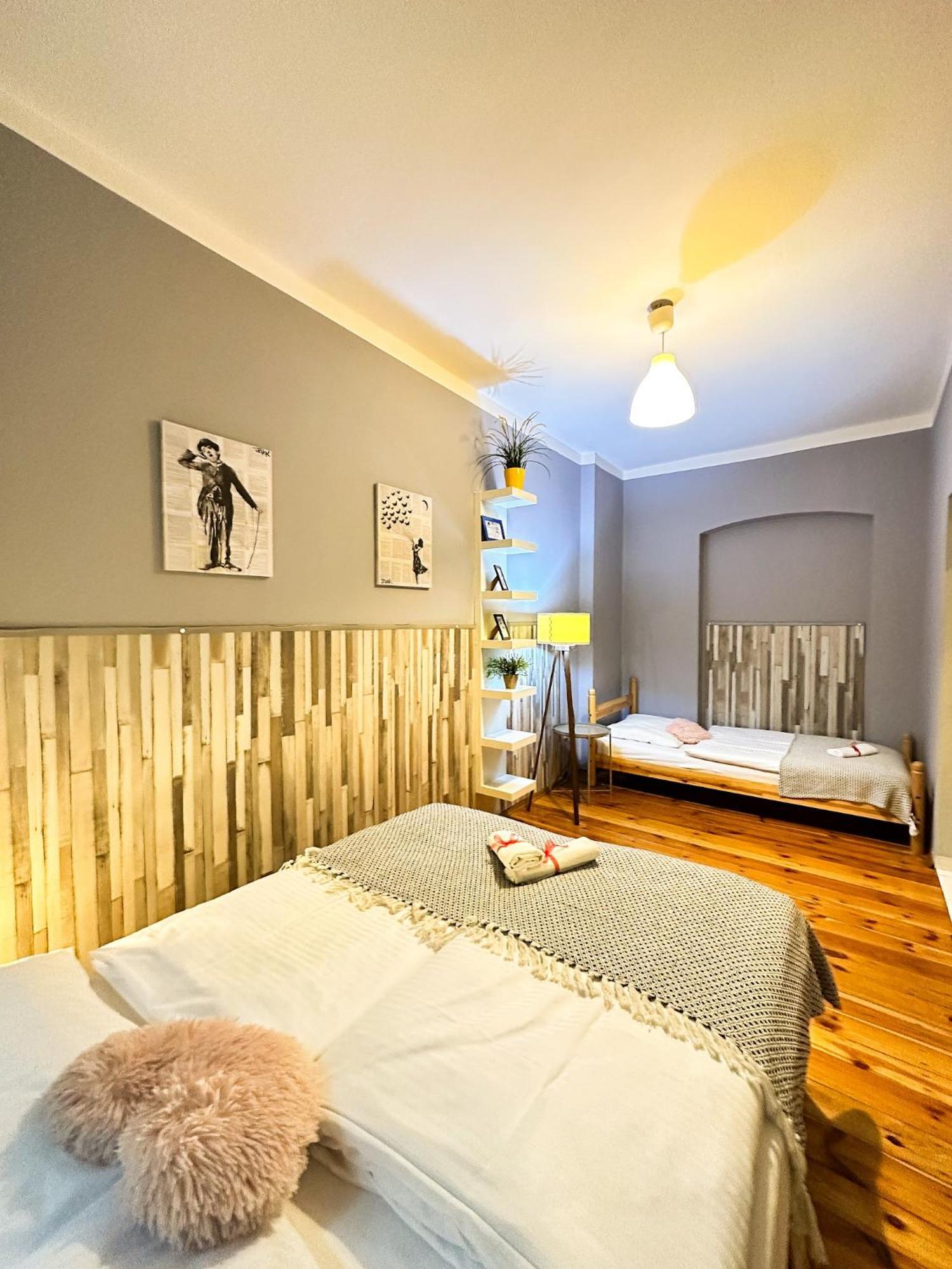 Explorer Hostel & Apartment Stare Miasto Old Town 24H #Don'T Be A Tourist, Be An Explorer! Poznań Extérieur photo