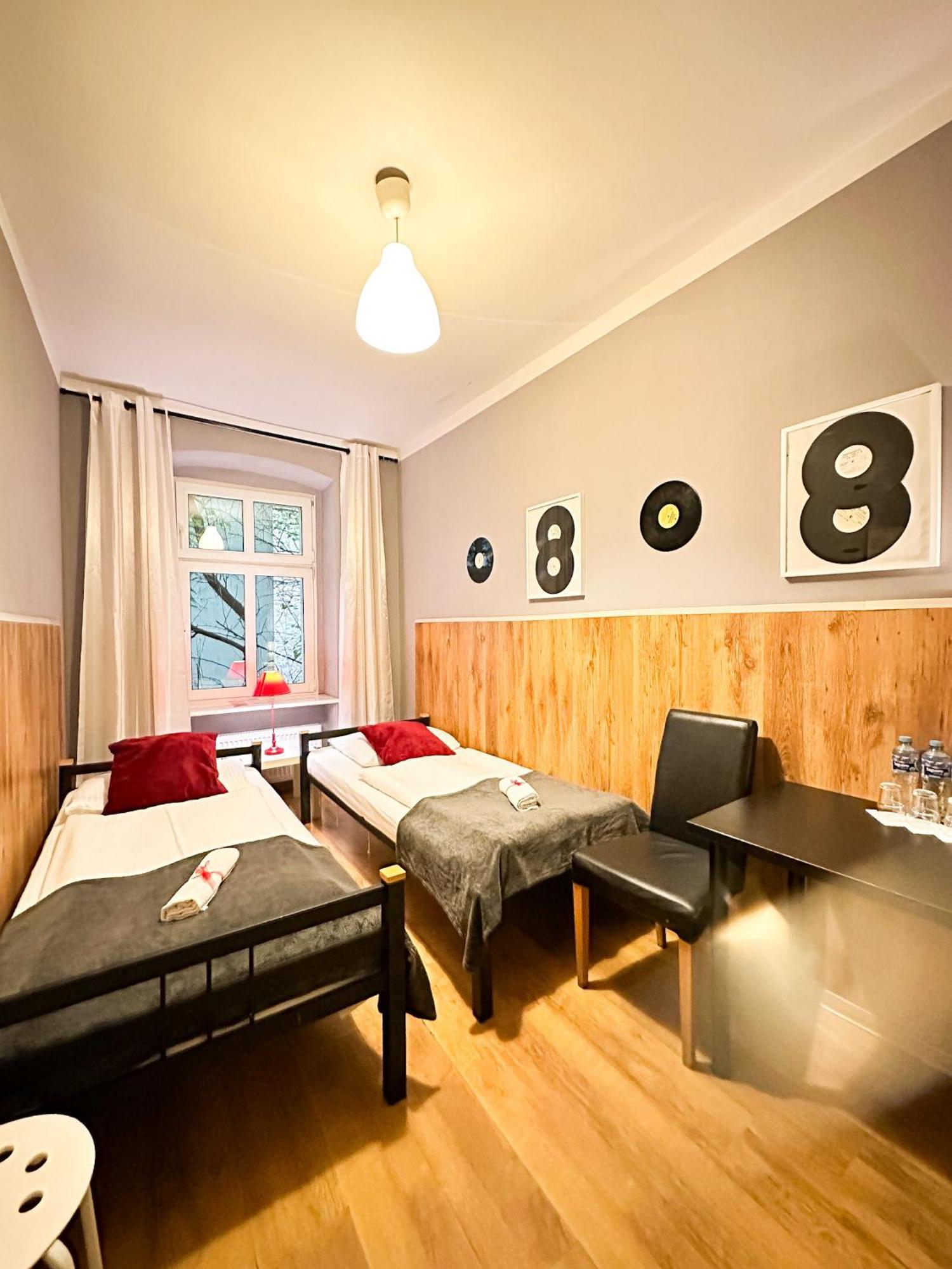 Explorer Hostel & Apartment Stare Miasto Old Town 24H #Don'T Be A Tourist, Be An Explorer! Poznań Extérieur photo